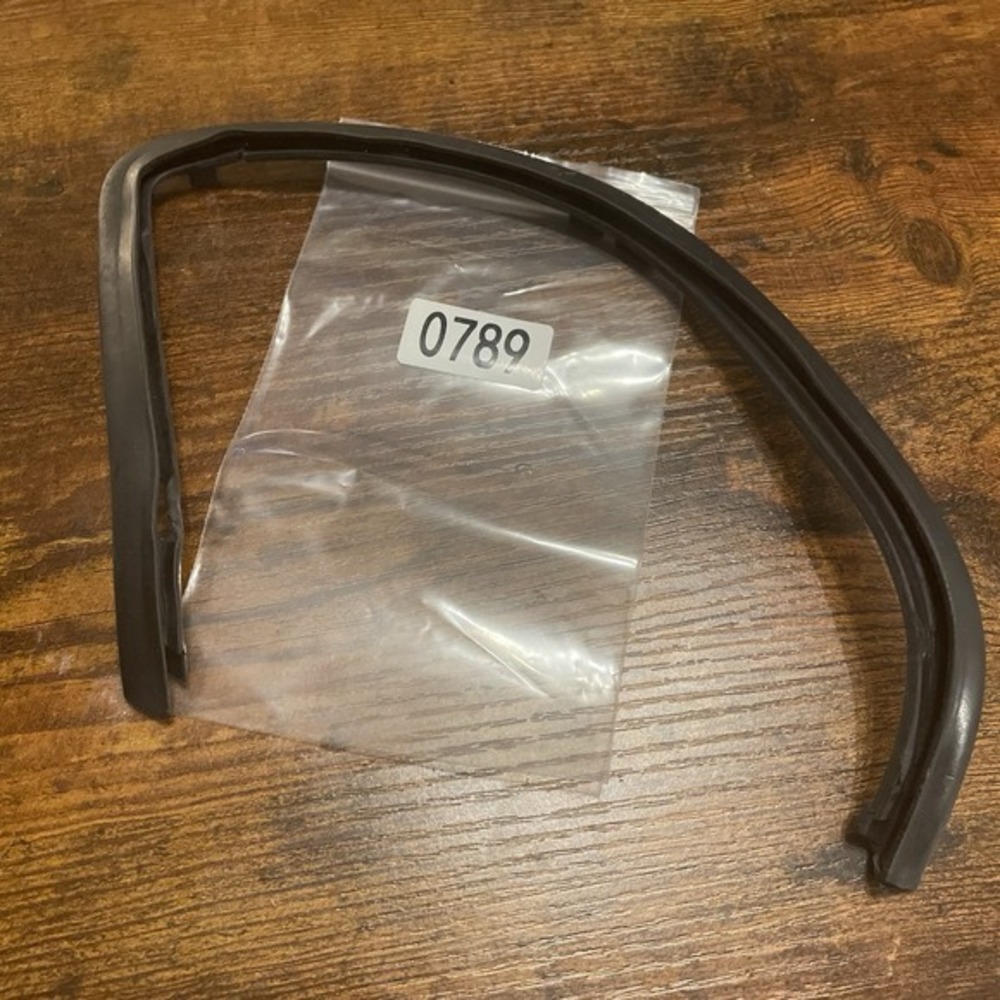 Mercedes W140 S Class Turn Signal Blinker Light Rubber Seal 1301016051 #️⃣0789
